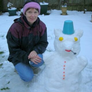Build a Snow Bear - Feb 2009 © Clifford Mogg