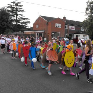 Old Basing Carnival Process 2014 - Procession (Brownies)