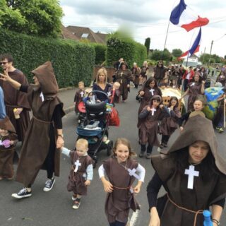 Old Basing Carnival Process 2016 - Monks